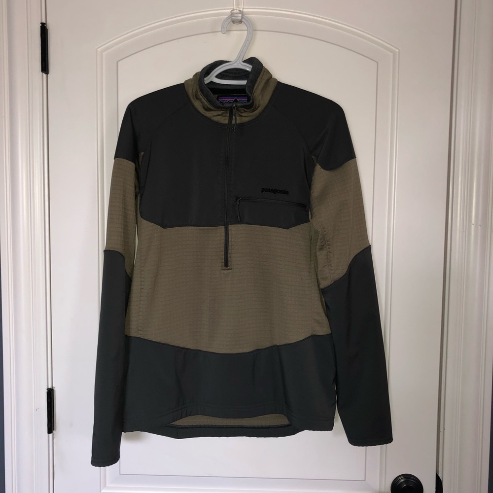 Patagonia Men’s 1/4 Zip Sweater